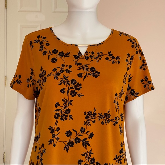Liz Claiborne Women’s Top size M - Picture 2 of 13